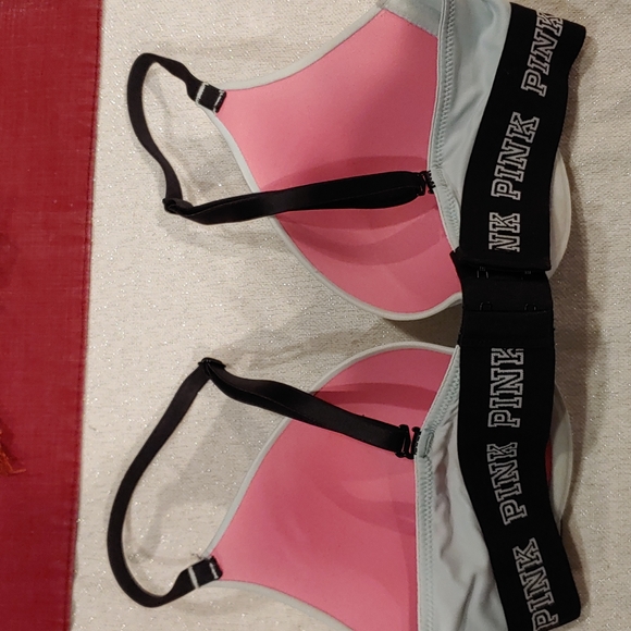 Victoria Secret PINK Bra Size 32D - Picture 2 of 3